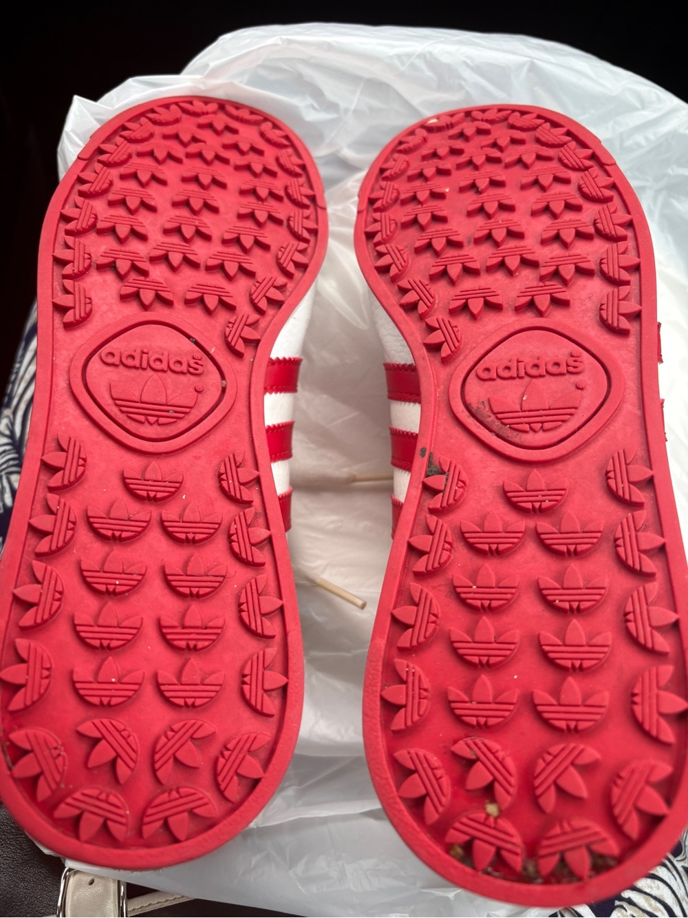 Adidas Samoa LeatherSneakers with Red Three Stripes Good Condition Womens Sz 5.5 - Picture 5 of 6